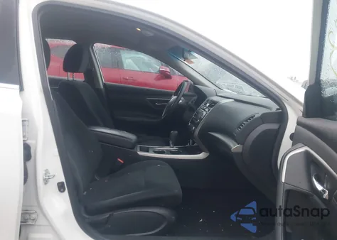 2015 Nissan Altima 2.5/2.5 S/2.5 Sl/2.5 Sv from USA, damaged, VIN 1N4AL3AP5FN892403